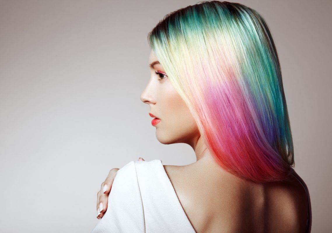 Diese Rainbow Reflection Hair Styles musst du gesehen haben! maxima