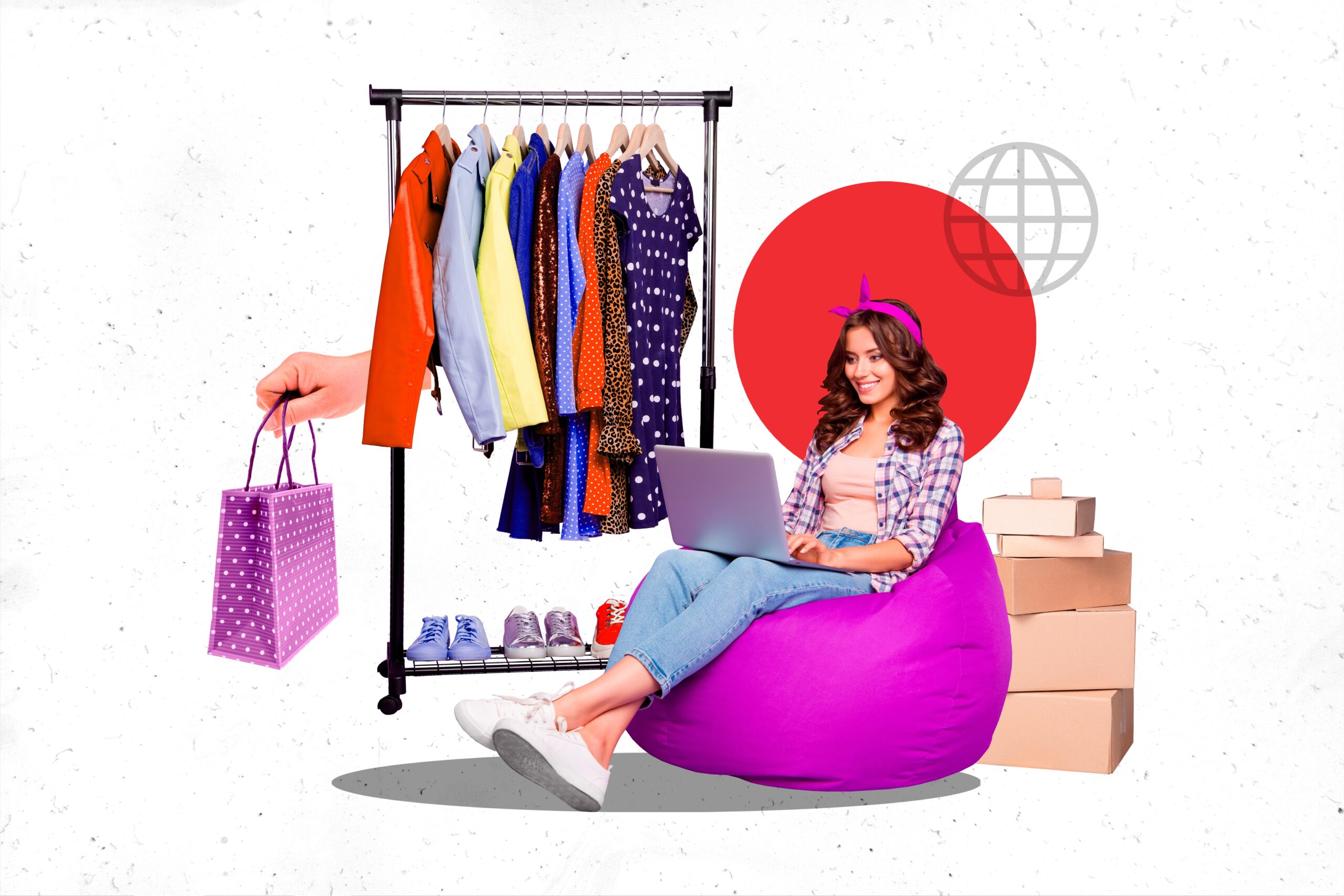 Collage einer lächelnden Frau auf einem pinken Sitzpolster beim Online Shopping von Kleidungsstücken